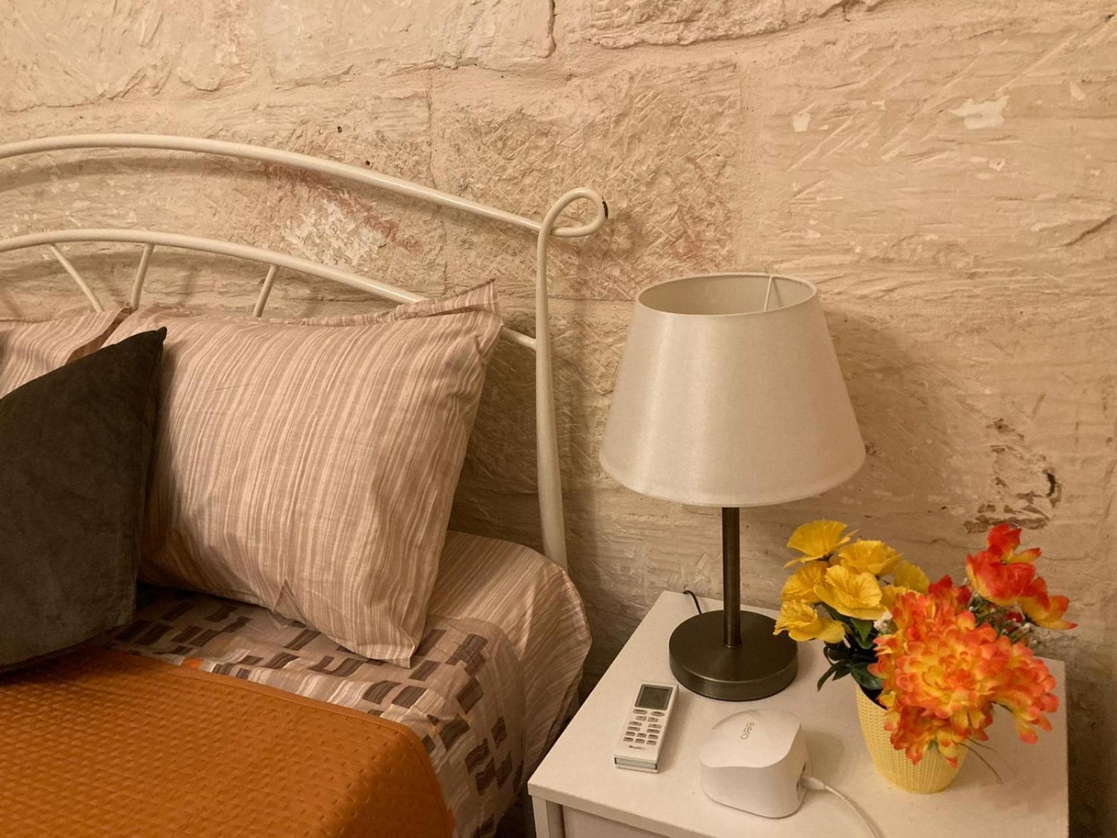 Charming Central Townhouse In Sliema Steps From Promenade And Sliema Ferry Apartment Bagian luar foto
