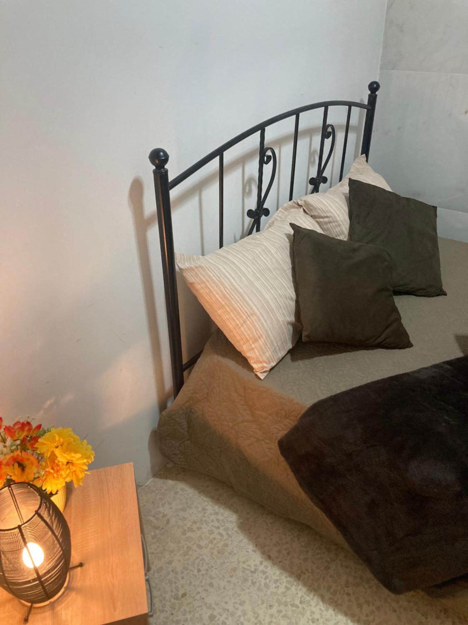 Charming Central Townhouse In Sliema Steps From Promenade And Sliema Ferry Apartment Bagian luar foto
